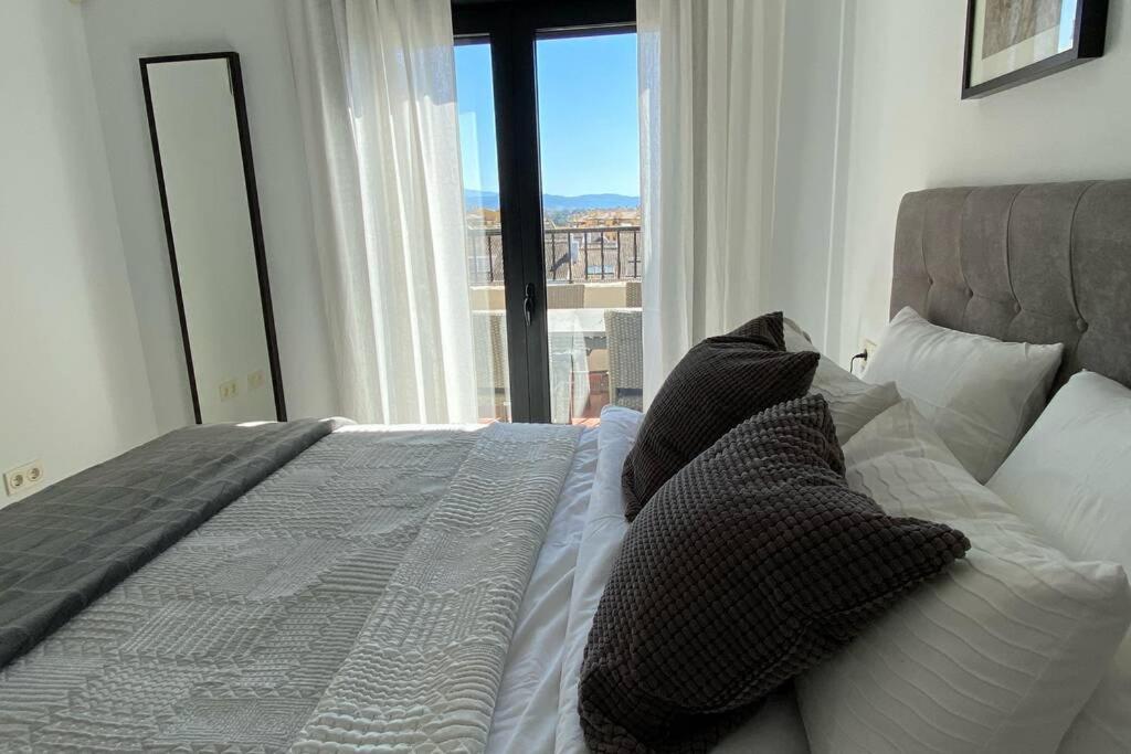 Ferienwohnung Penthouse With Sea Views In Marbella Exterior foto