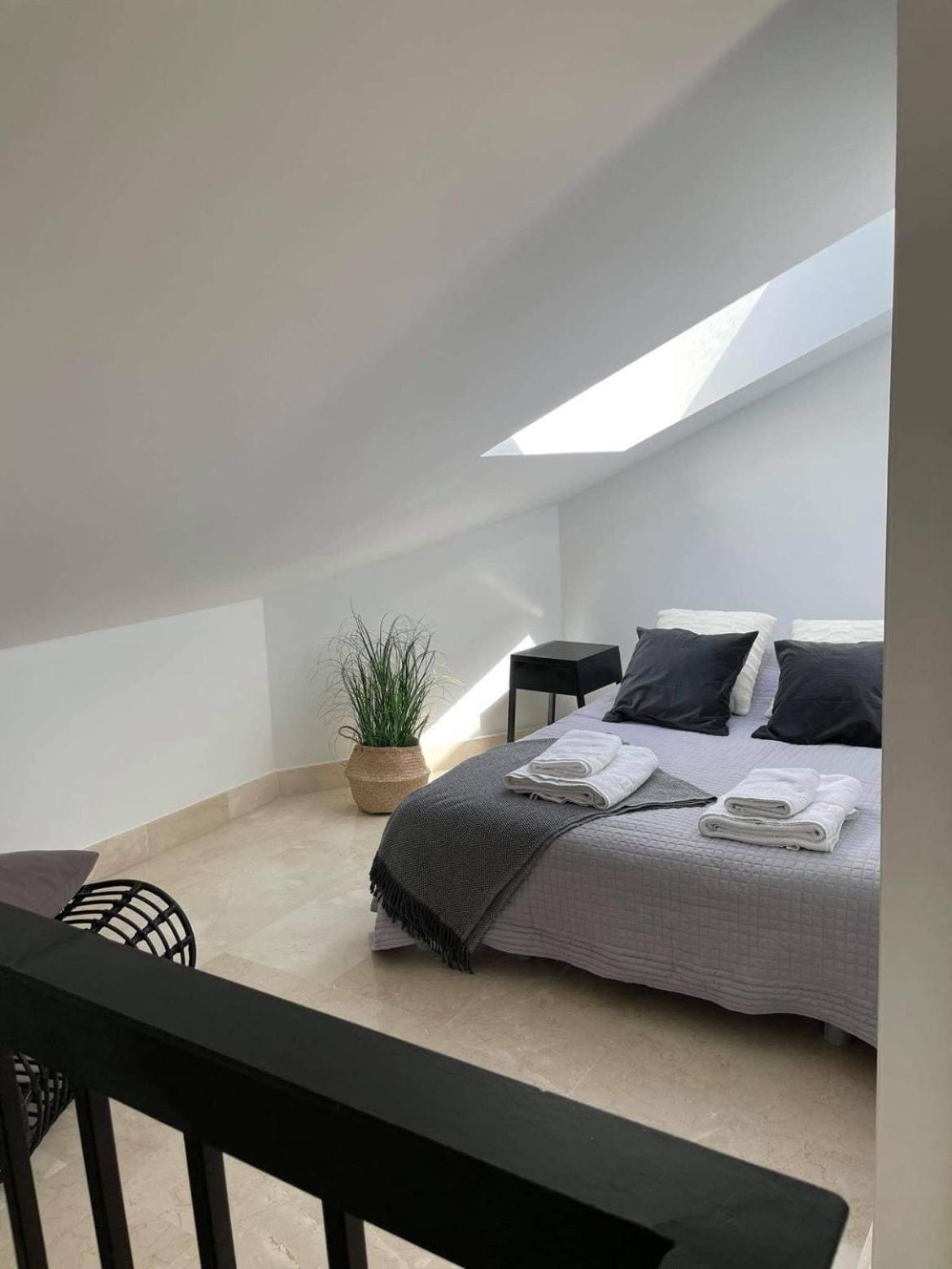 Ferienwohnung Penthouse With Sea Views In Marbella Exterior foto
